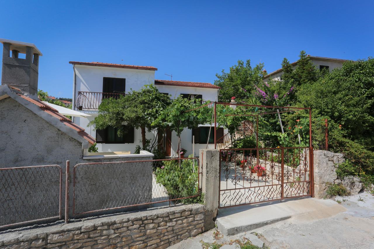 Apartment Vitaic Supetar Exterior photo